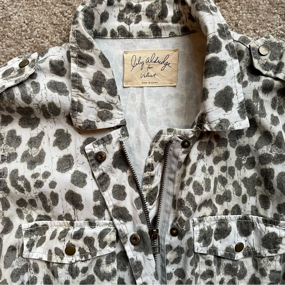 Leopard Utility Jacket - Picture 2 of 8